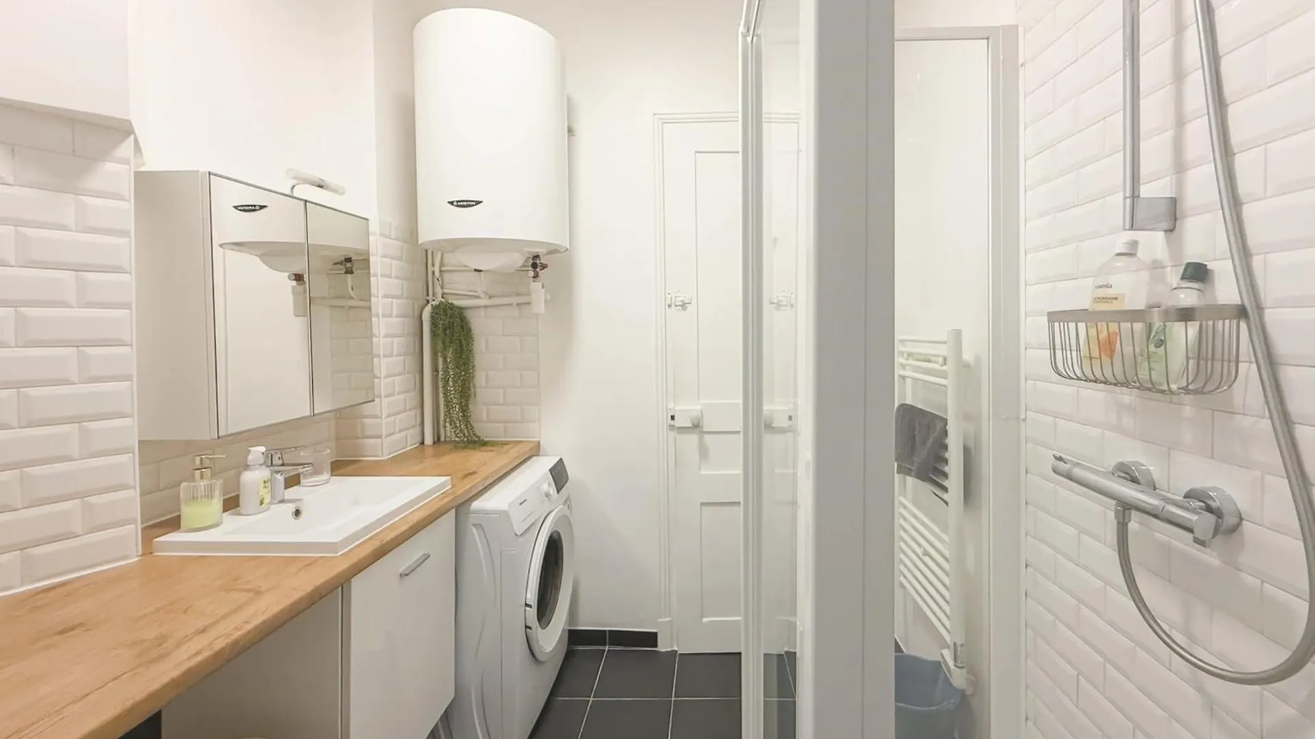 Apartment Reuilly - Charm And Comfort In The Heart Of The 12Th Arrondissement Paris